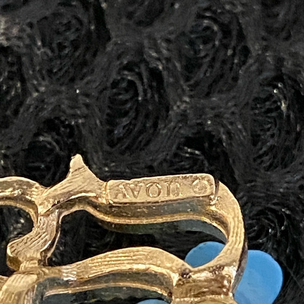 Forget-me-Not Signed Avon Brooch Pin Blue Flowers
Love Blossoms - Picture 4 of 9